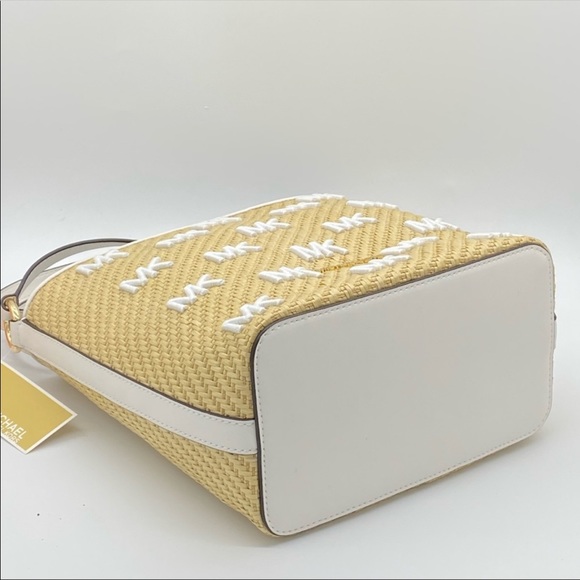 MICHAEL KORS STRAW PYTHON CAPSULE EDEN MD MESSENGR - Picture 16 of 16